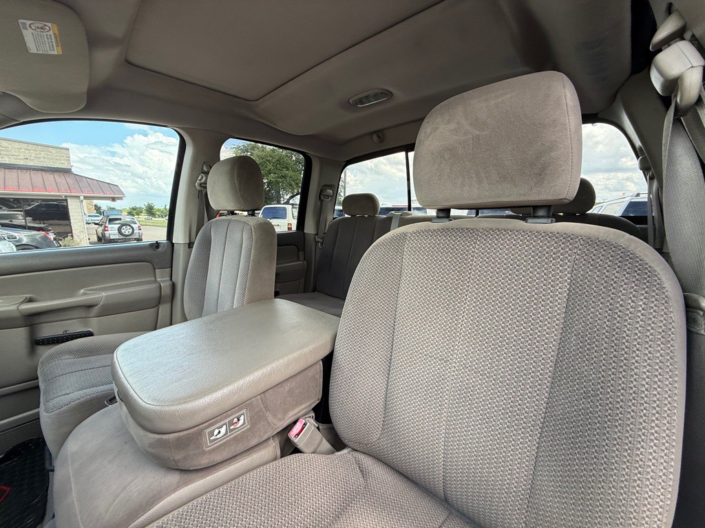 2005 Dodge Ram 2500 Image 18