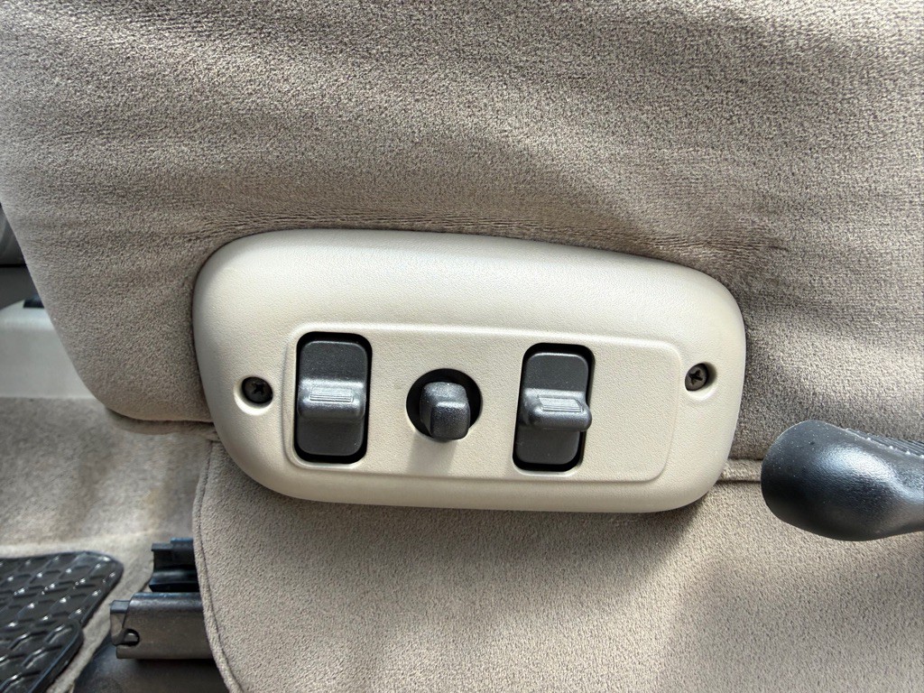 2005 Dodge Ram 2500 Image 19