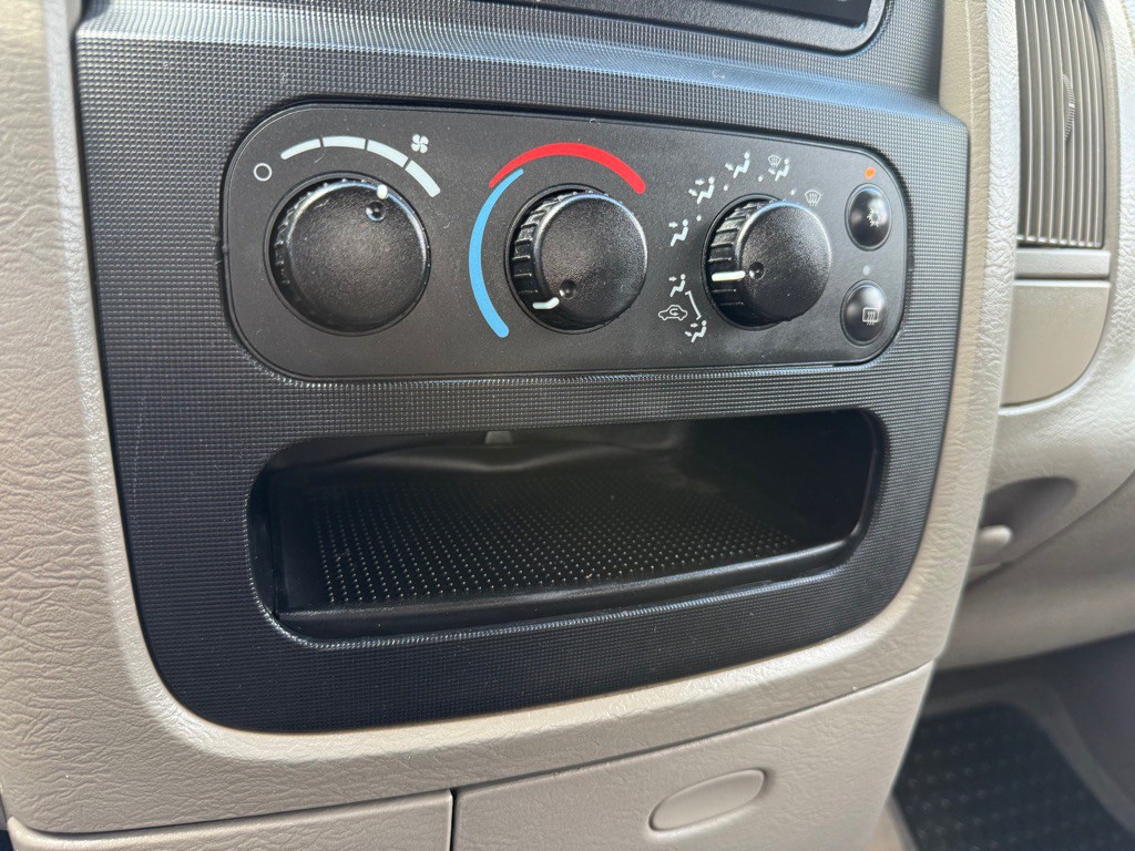 2005 Dodge Ram 2500 Image 29