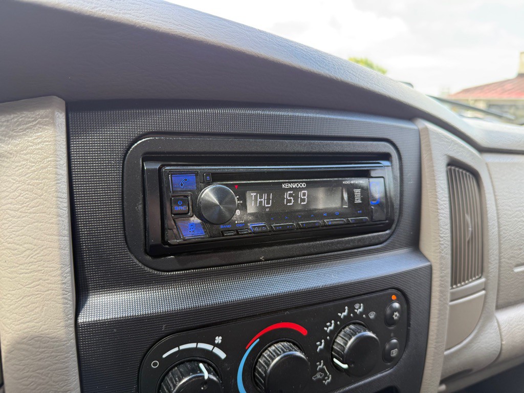 2005 Dodge Ram 2500 Image 30