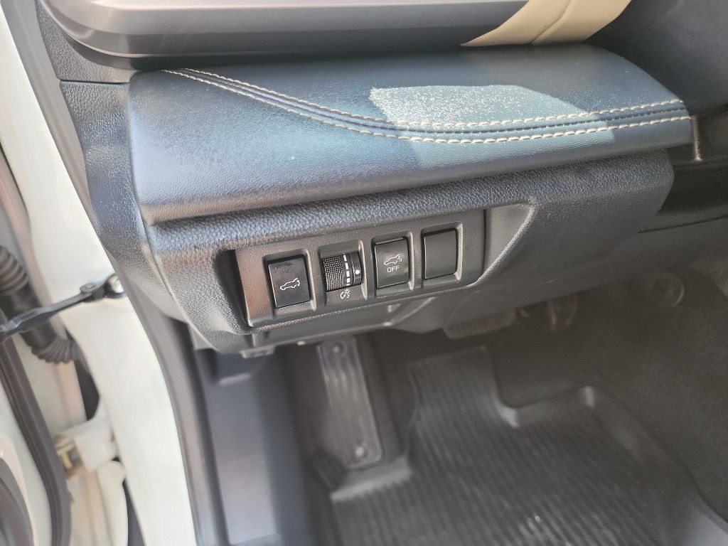 2020 Subaru Outback Image 17