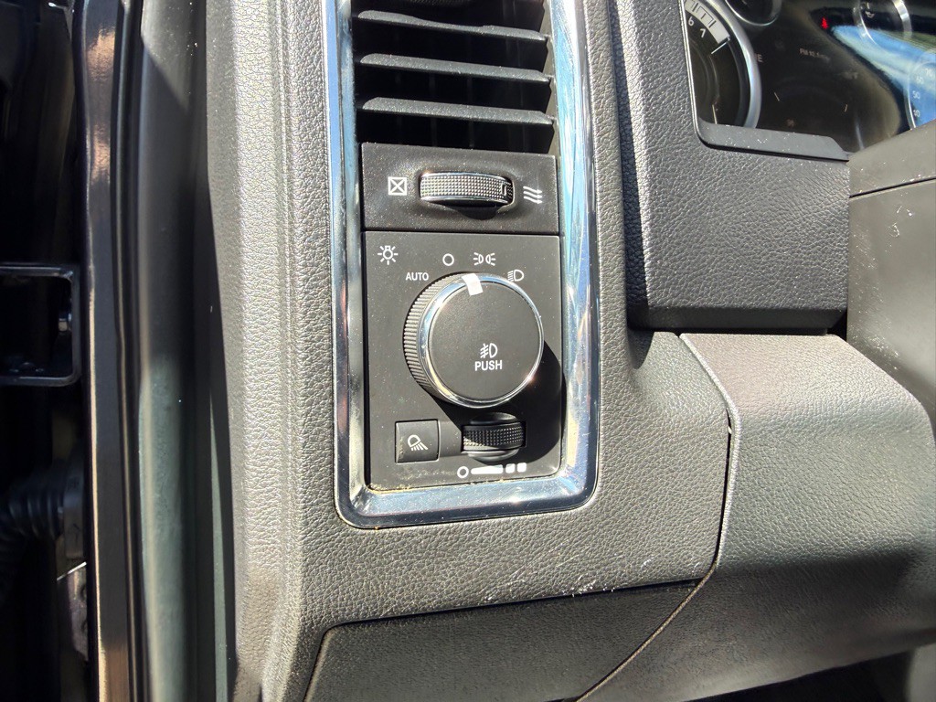 2014 RAM 1500 Image 20