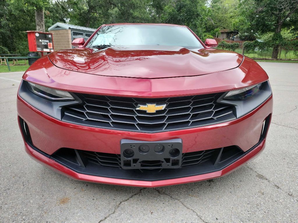 2019 Chevrolet Camaro Image 2
