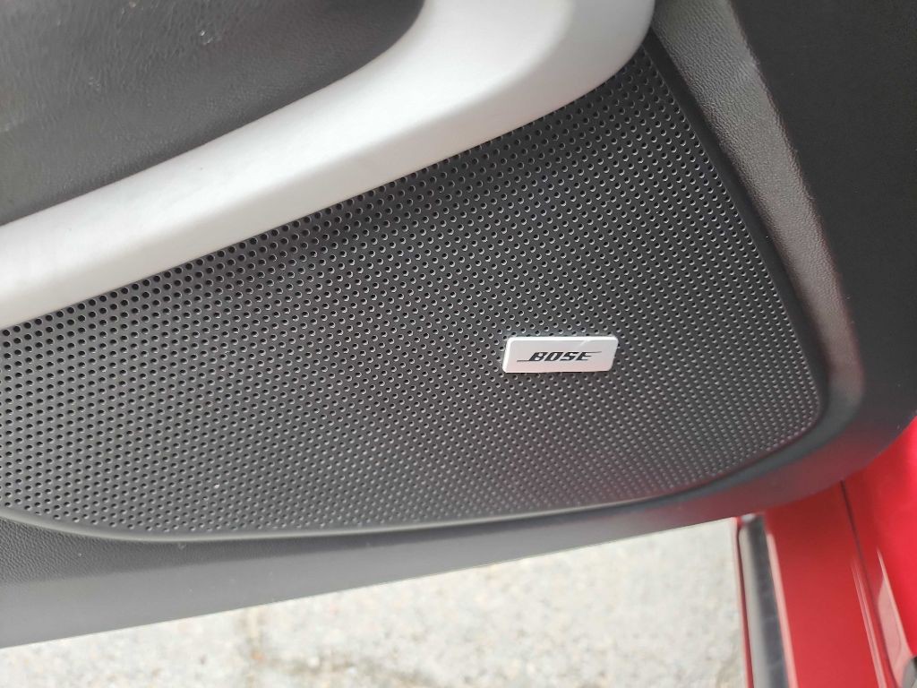 2019 Chevrolet Camaro Image 13