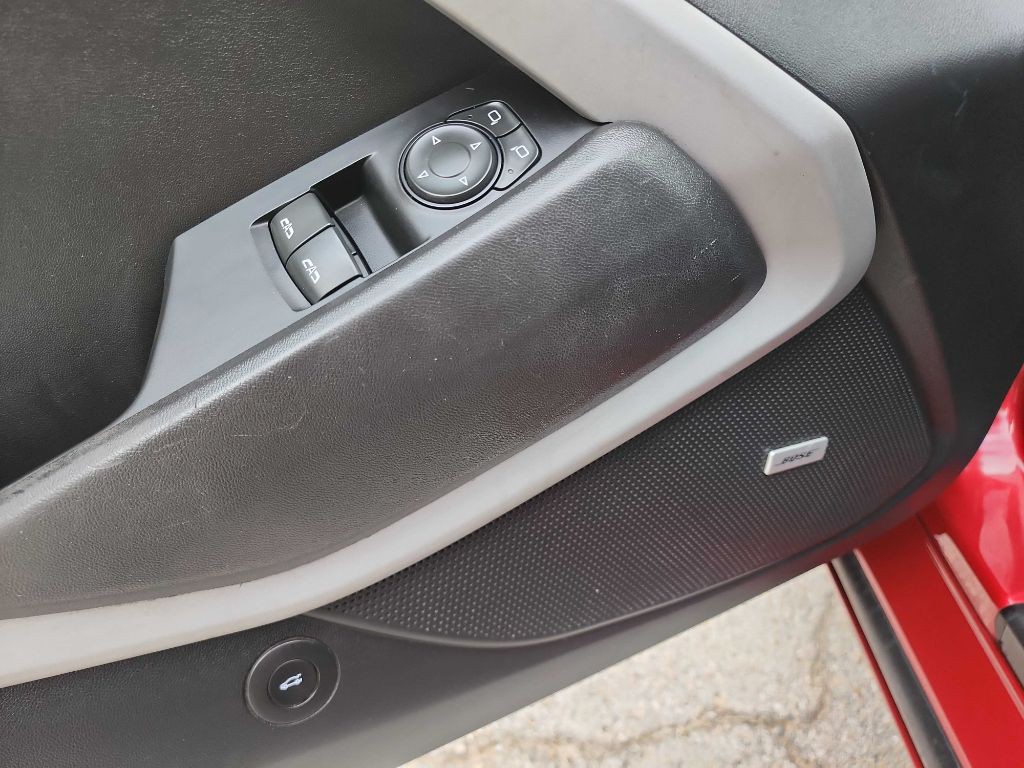 2019 Chevrolet Camaro Image 14