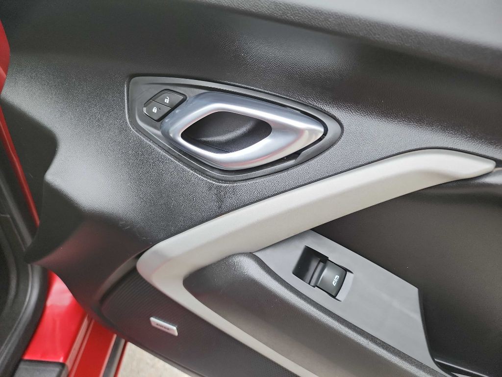 2019 Chevrolet Camaro Image 28