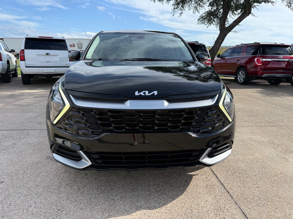 2023 Kia Sportage Image 2