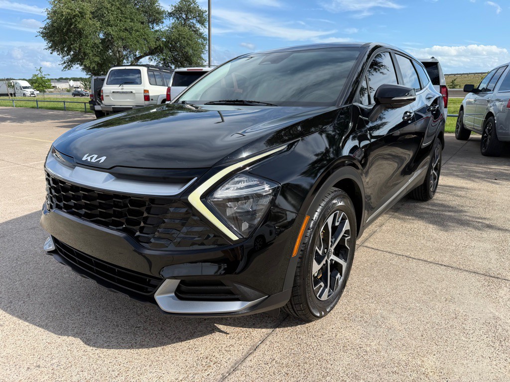 2023 Kia Sportage Image 3