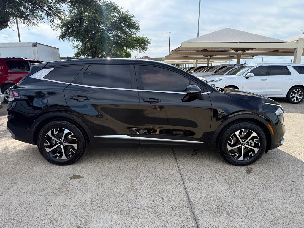 2023 Kia Sportage Image 8