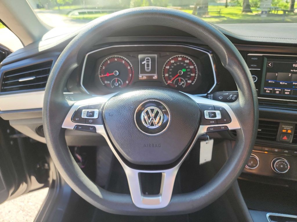 2019 Volkswagen Jetta Image 14