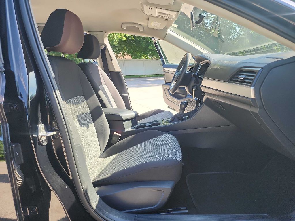 2019 Volkswagen Jetta Image 28