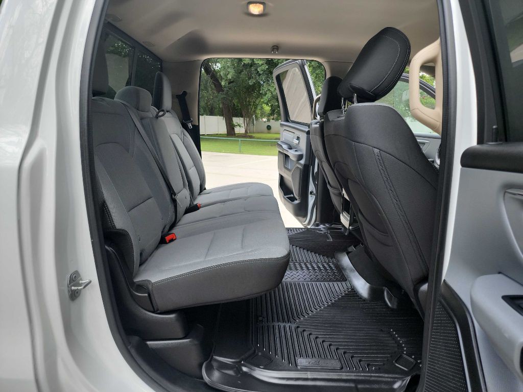 2019 RAM 1500 Image 38