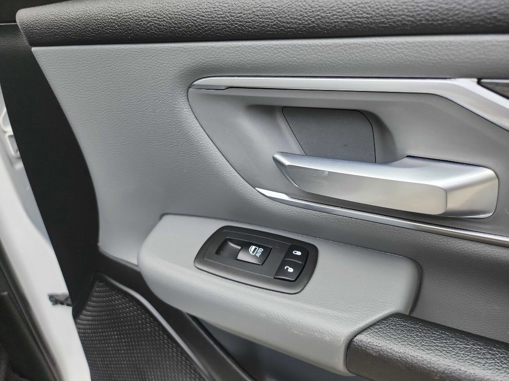 2019 RAM 1500 Image 39