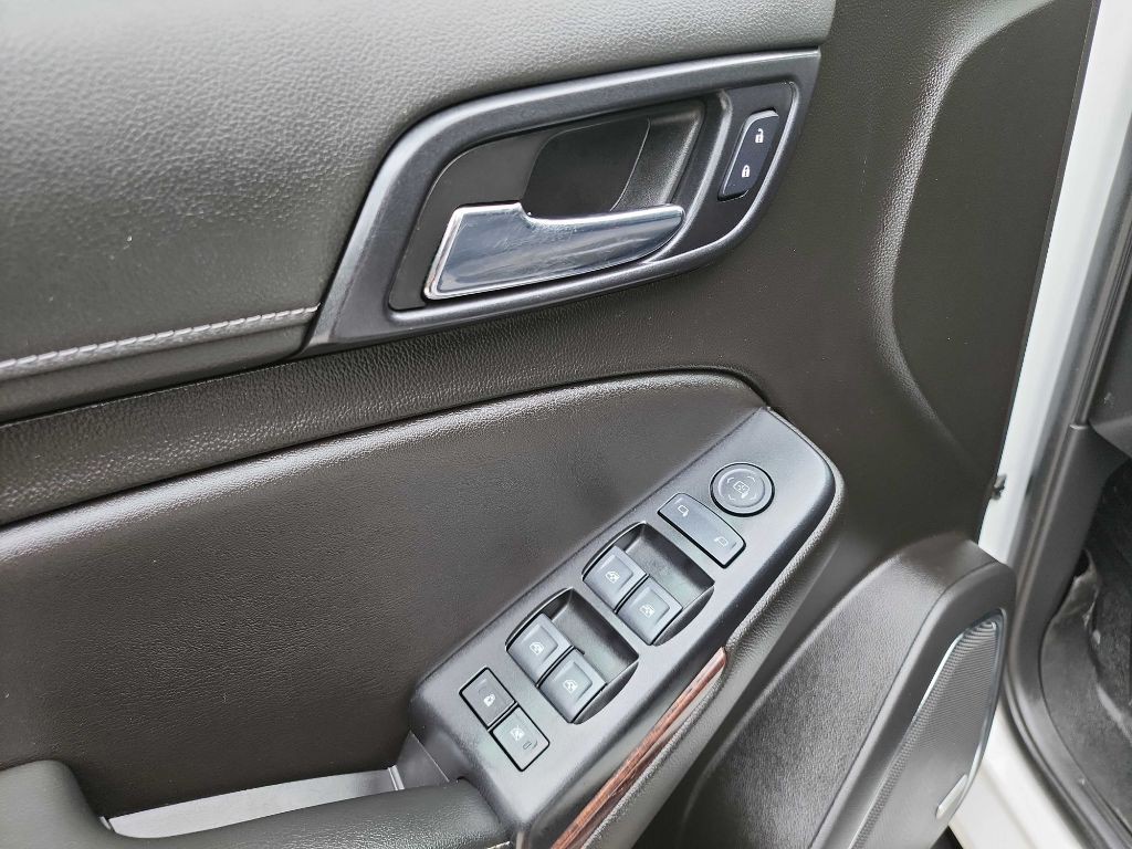 2020 GMC Yukon Image 17