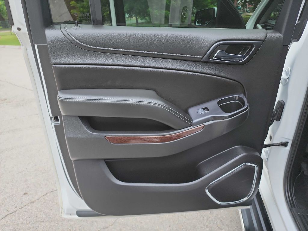 2020 GMC Yukon Image 32
