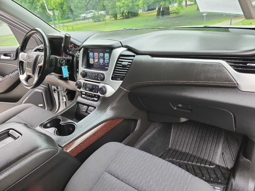 2020 GMC Yukon Image 44