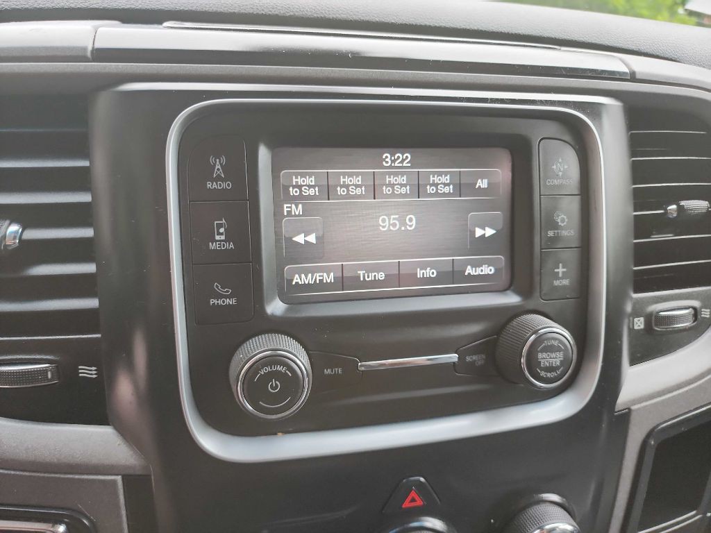 2021 RAM 1500 Image 25