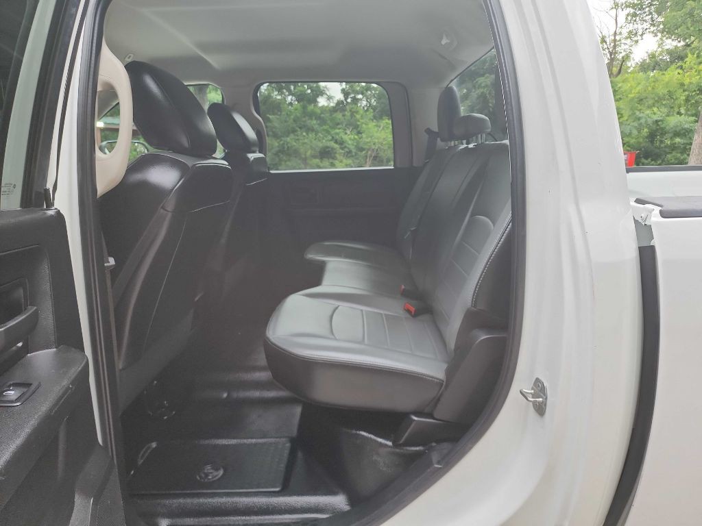 2021 RAM 1500 Image 30