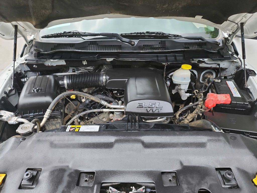 2021 RAM 1500 Image 37