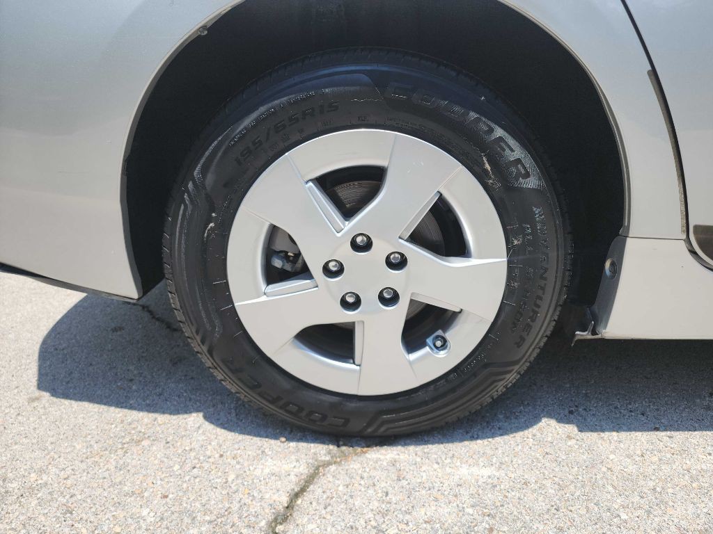 2010 Toyota Prius Image 11