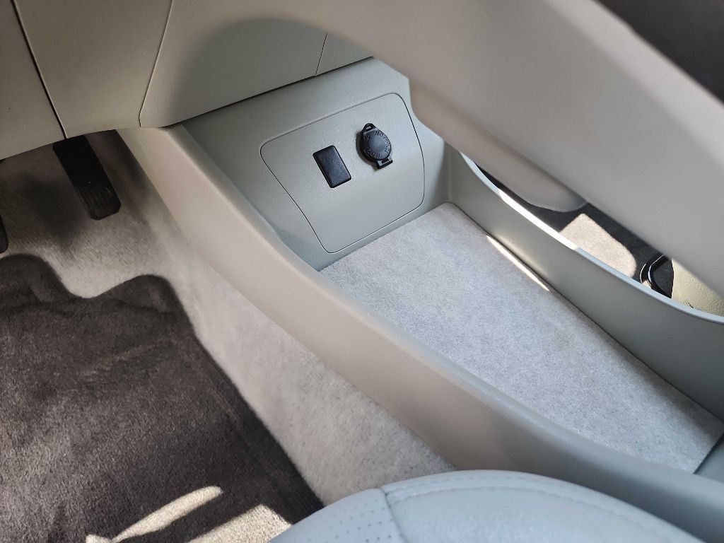 2010 Toyota Prius Image 18