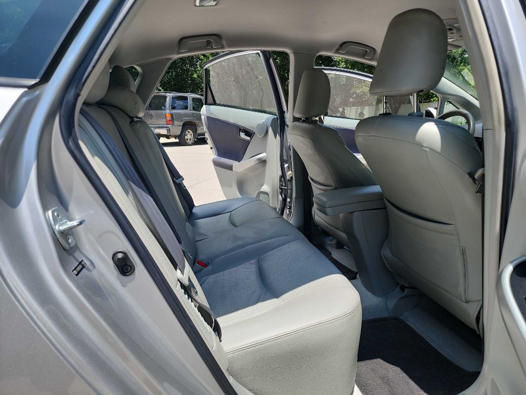 2010 Toyota Prius Image 26