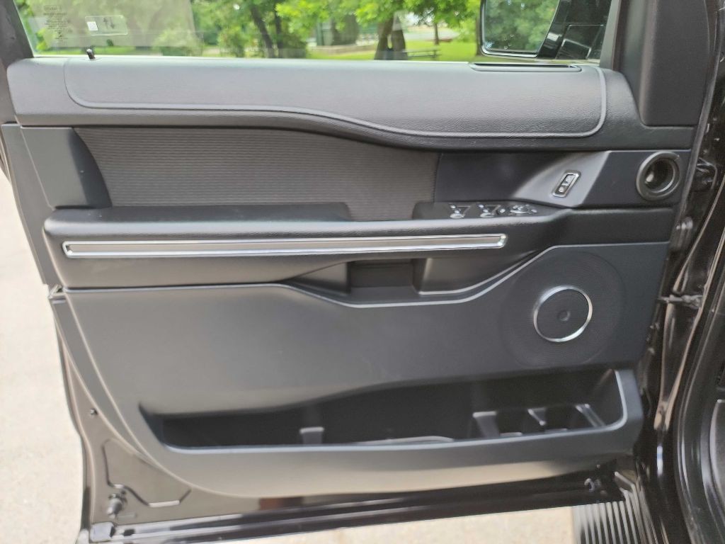 2020 Ford Expedition Image 16