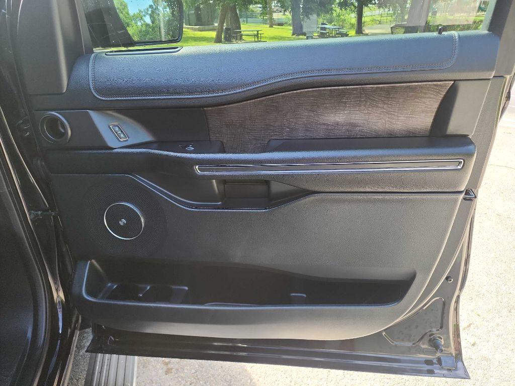 2020 Ford Expedition Image 39
