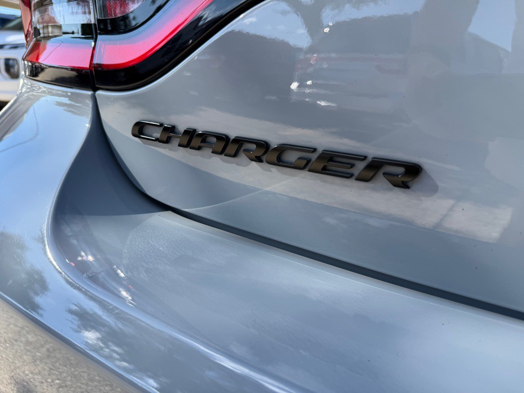 2022 Dodge Charger Image 9