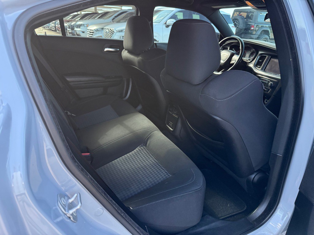 2022 Dodge Charger Image 17