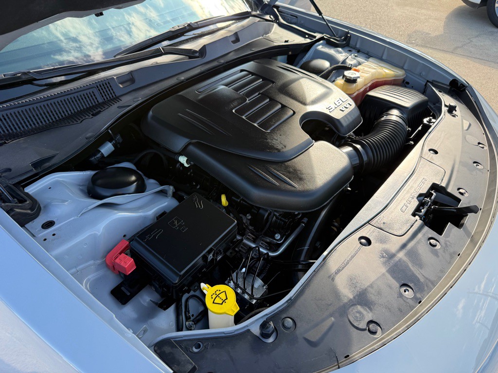 2022 Dodge Charger Image 38