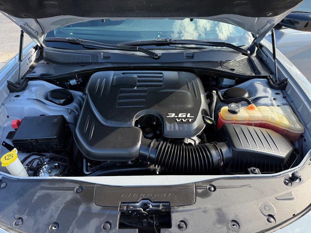 2022 Dodge Charger Image 39