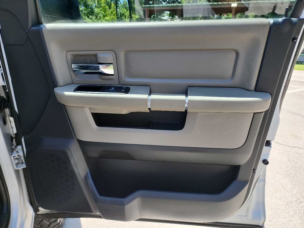 2011 Dodge Ram 2500 Image 36