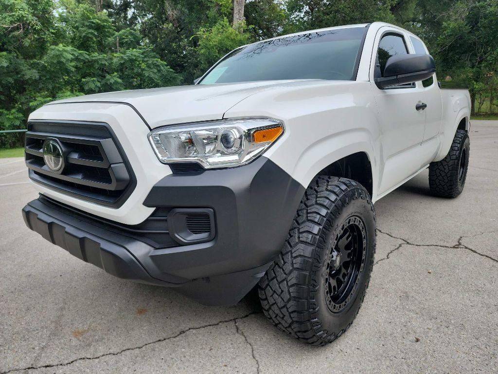 2023 Toyota Tacoma Image 3