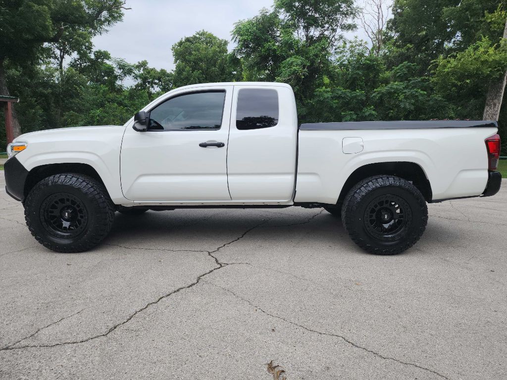 2023 Toyota Tacoma Image 4
