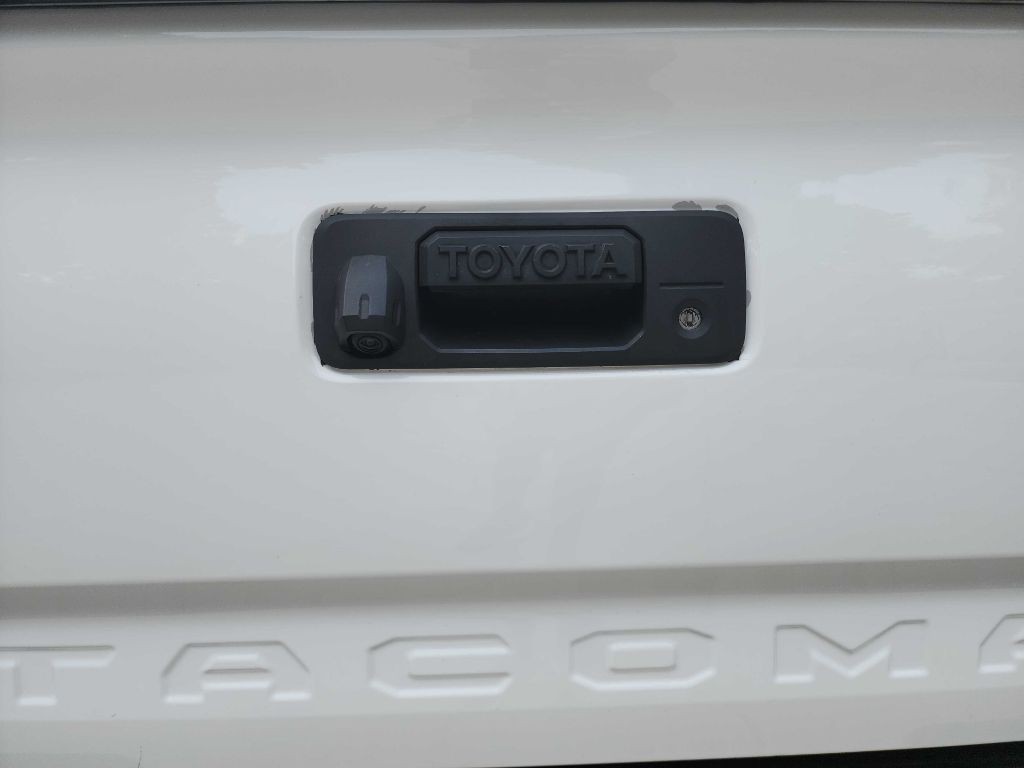 2023 Toyota Tacoma Image 8