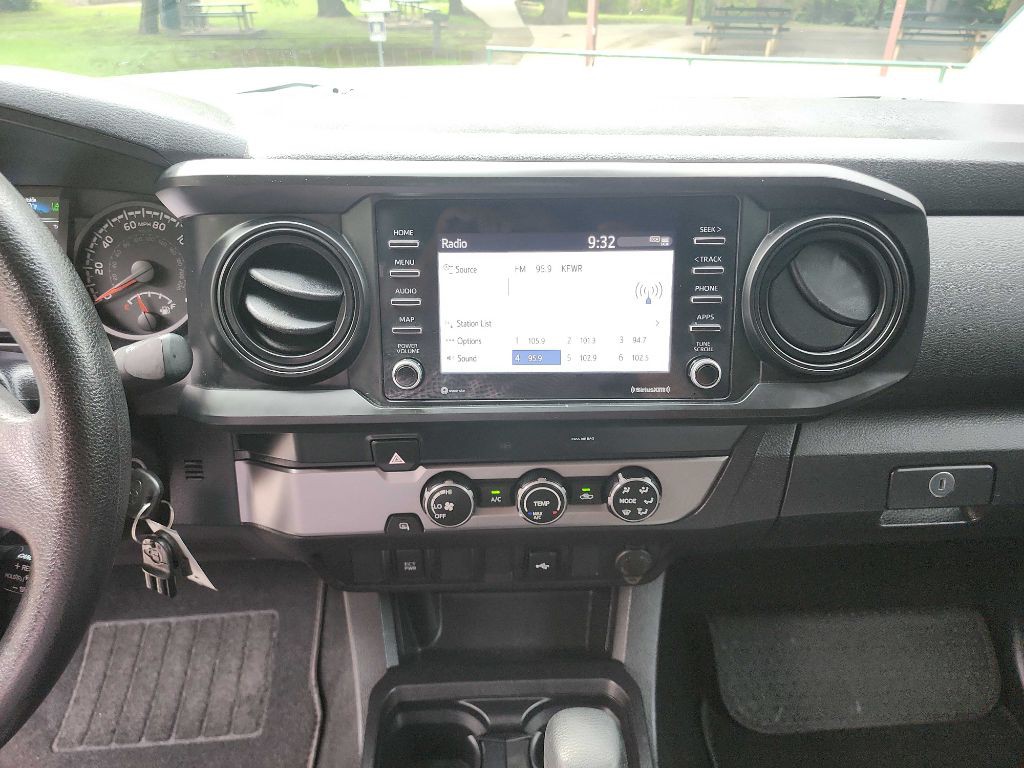 2023 Toyota Tacoma Image 21