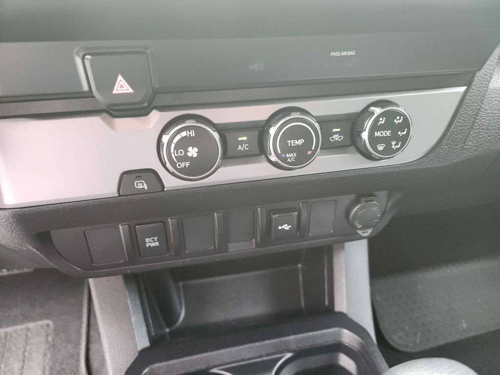 2023 Toyota Tacoma Image 26