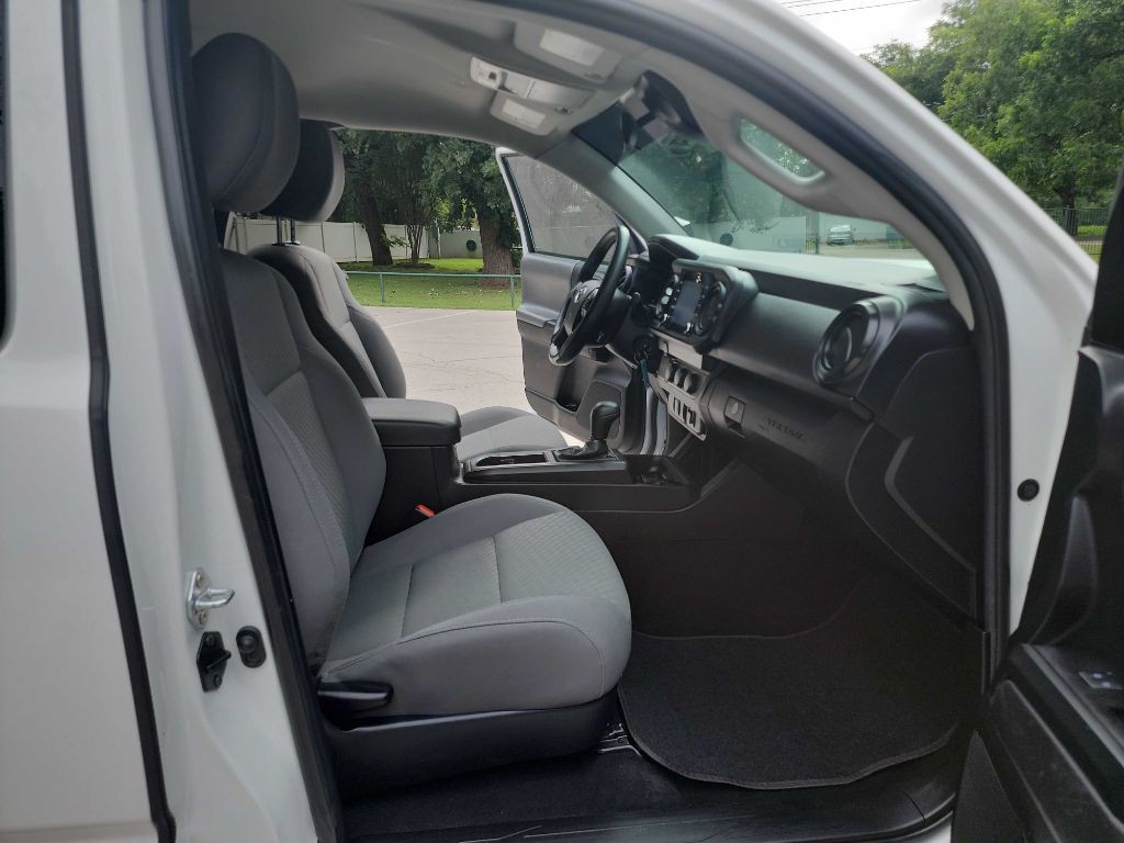 2023 Toyota Tacoma Image 33