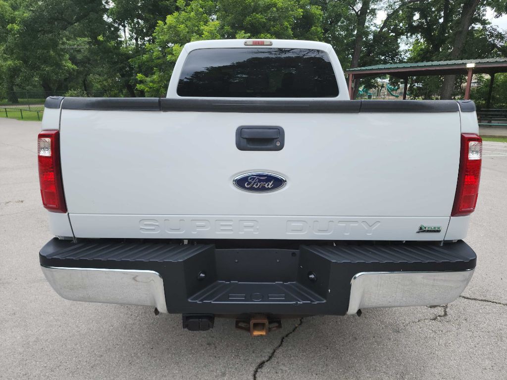 2011 Ford F-250 Image 6