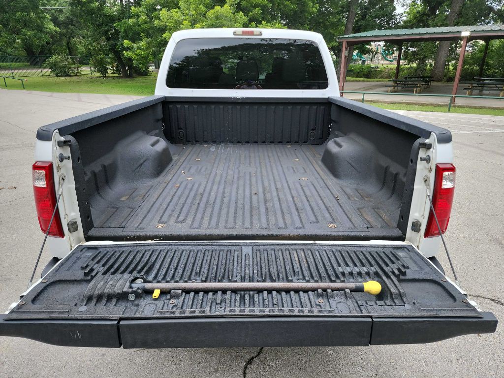 2011 Ford F-250 Image 8