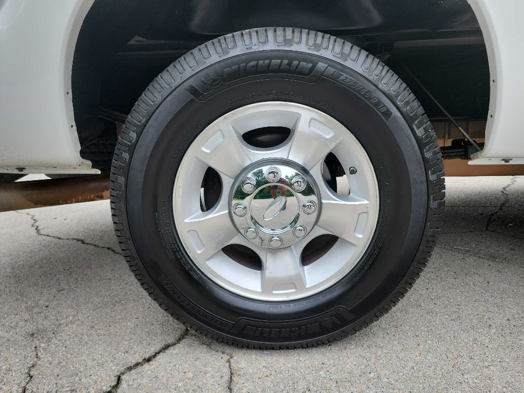 2011 Ford F-250 Image 12