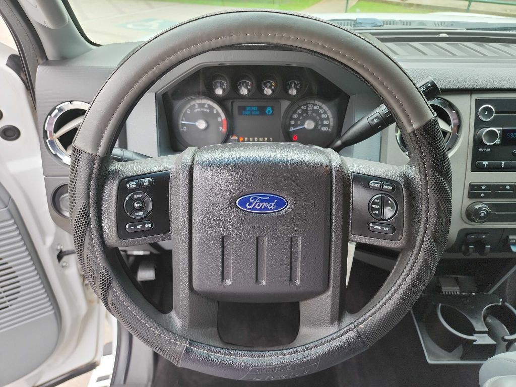 2011 Ford F-250 Image 19