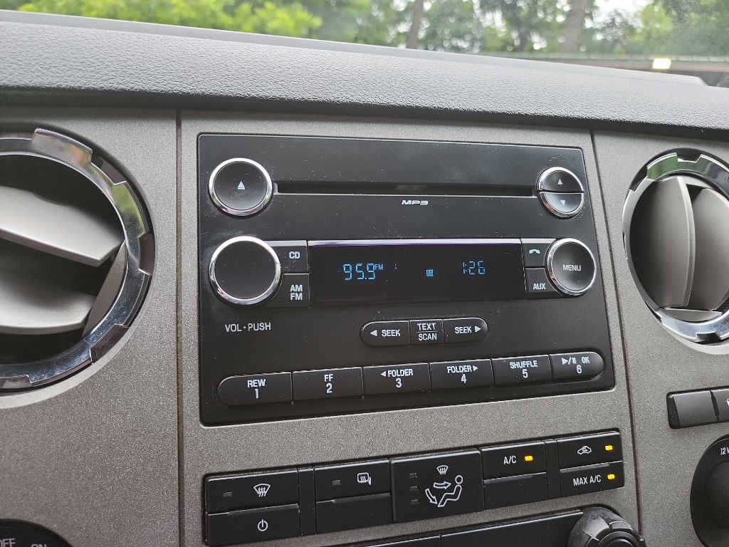 2011 Ford F-250 Image 23