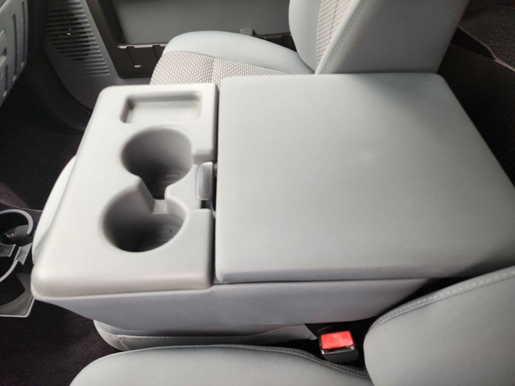 2011 Ford F-250 Image 29