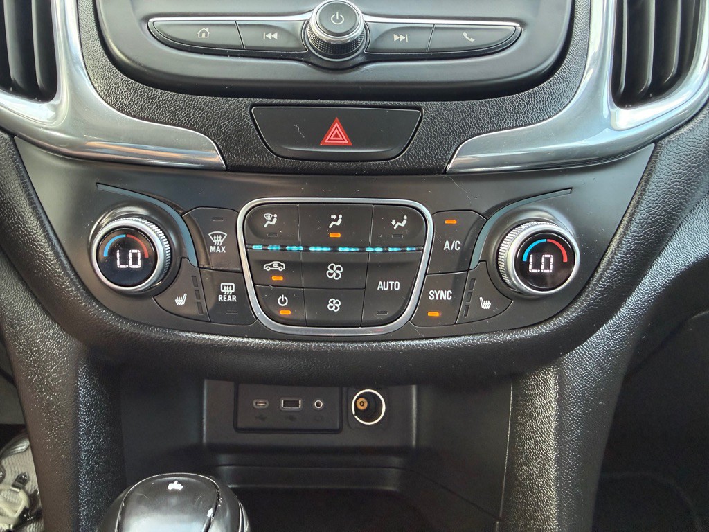2019 Chevrolet Equinox Image 30