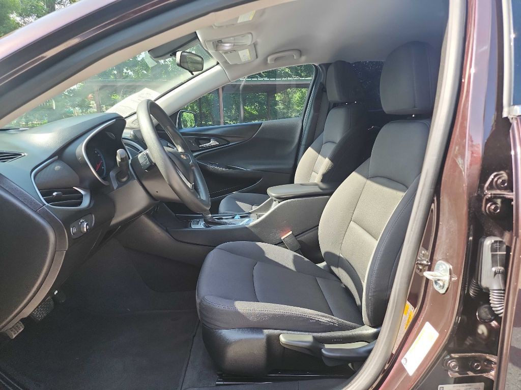 2020 Chevrolet Malibu Image 14