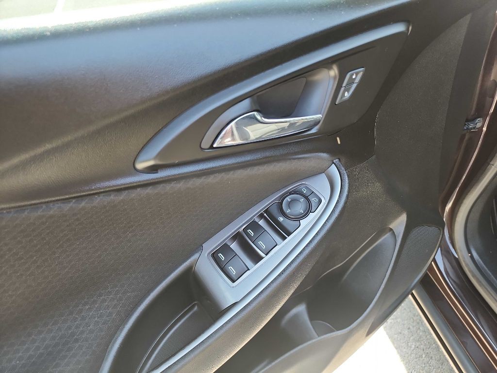 2020 Chevrolet Malibu Image 15