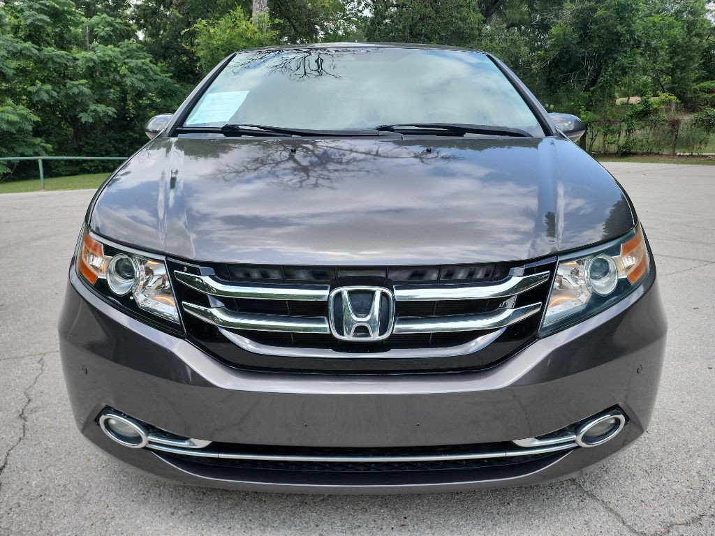 2015 Honda Odyssey Image 2