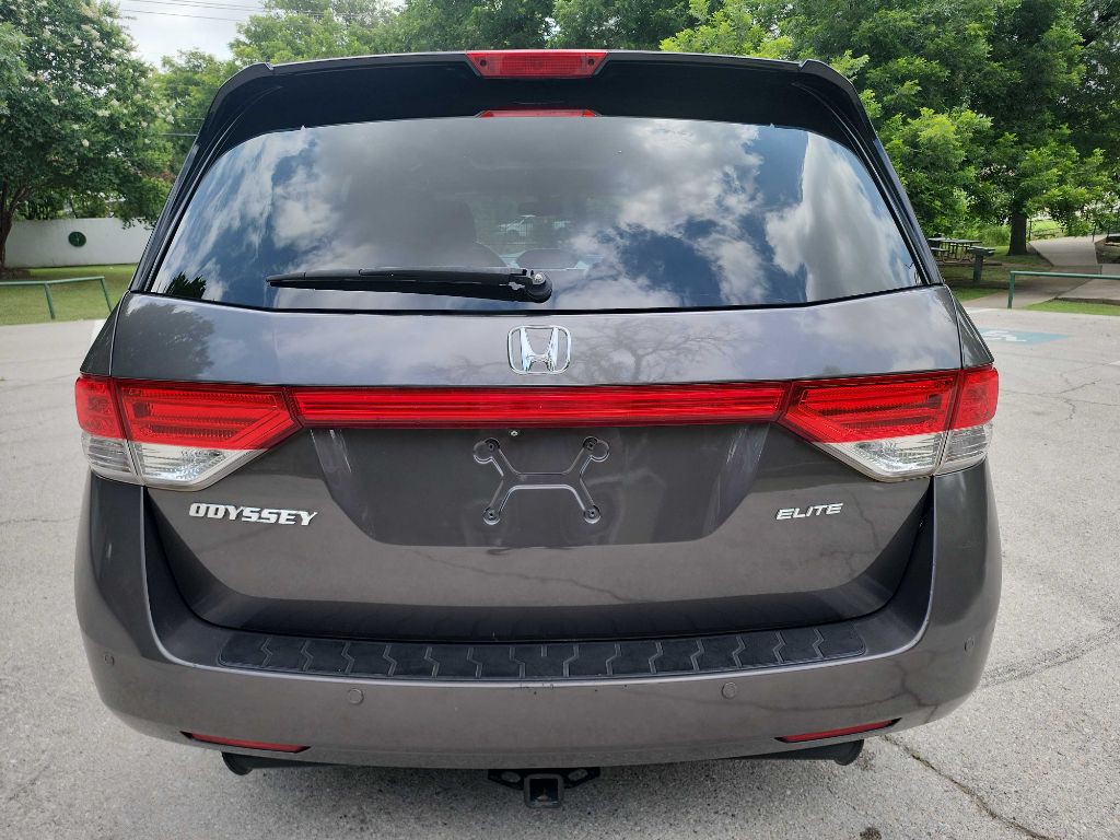 2015 Honda Odyssey Image 6